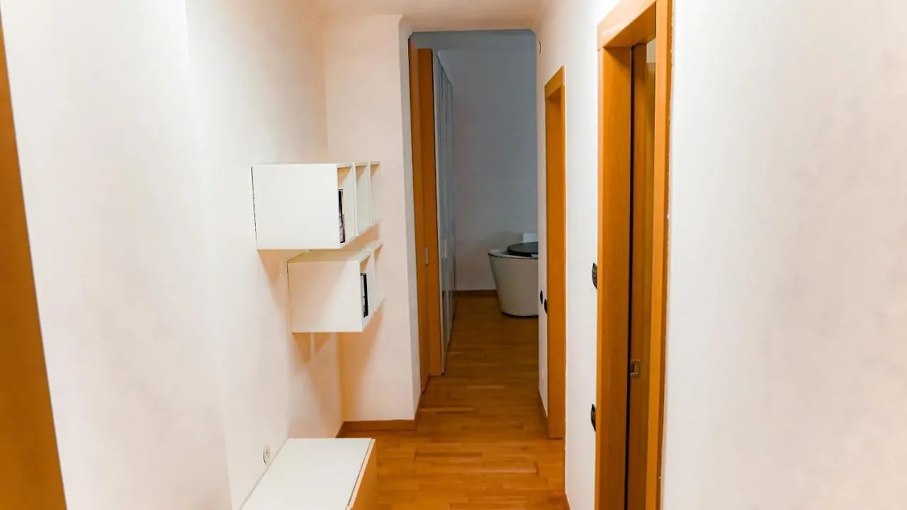 Domusmi Emanuele Filiberto-4 Apartment Milan